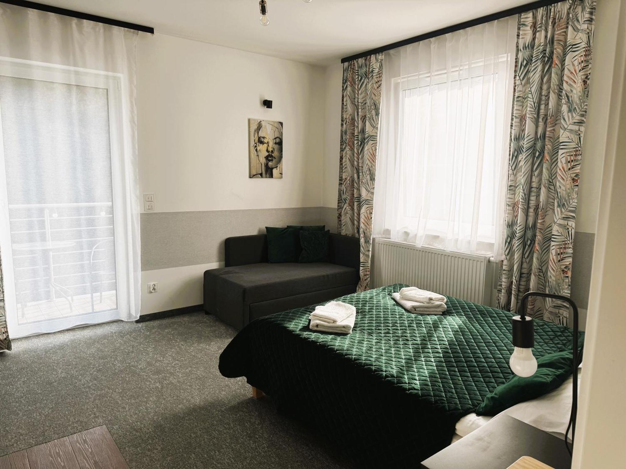 Apartamenty Wczasowa - Komfort Z Narciarnia Kudowa-Zdroj Dış mekan fotoğraf
